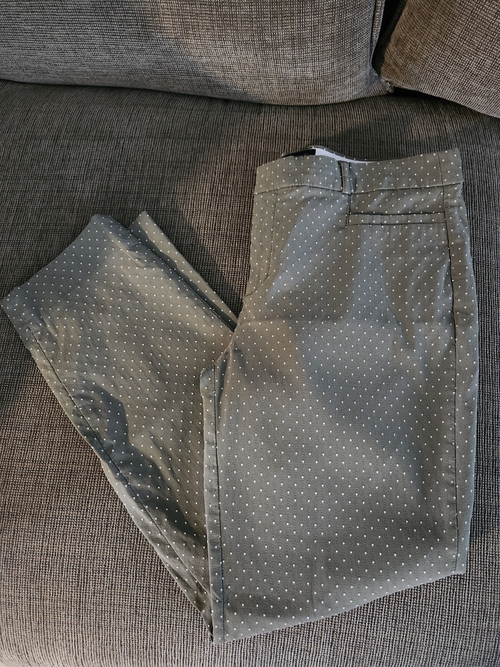 Banana Republic Gray Polka Dot Cropped Pants